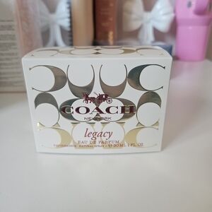 Coach Legacy Eau de Parfum - Gold and White